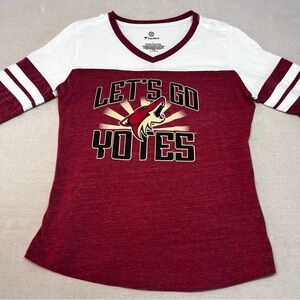 Fanatics NHL Arizona Coyotes Women’s T-Shirt Size Large.